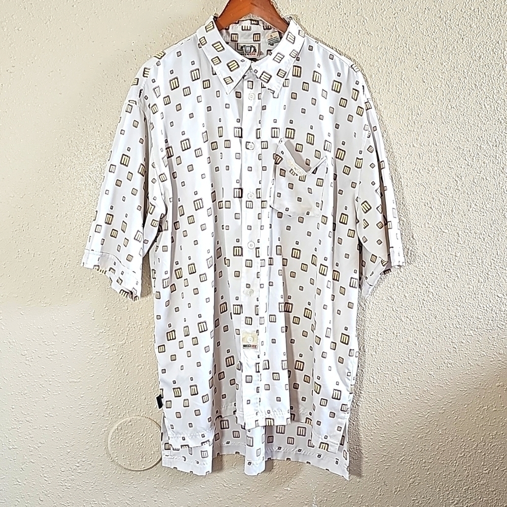 Mecca USA Short Sleeve Button-Down Shirt.